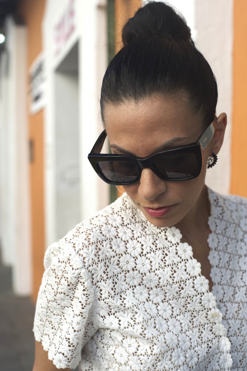 How You Can Never Go Wrong With A Vintage White Lace Blouse