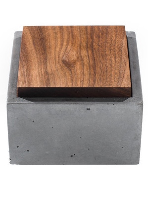 INSEK's Stylish Concrete Box