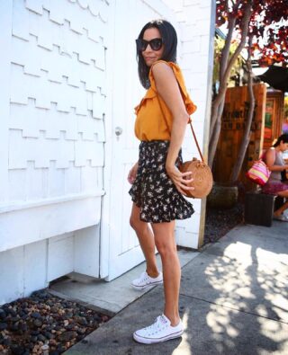 You call them calories. I call then yummy points! 🤩 💫 How the Fark is it September tomorrow? 
💫
#summerstyle #floral #abbotkinney #wednesday #losangeles #chucktaylors #converse #balibag #founditonamazon